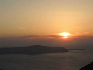 ηλιοβασιλεμα στη Σαντορινι-